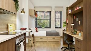 Reading_Silver Studio
