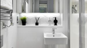 Bath Ensuite Bathroom