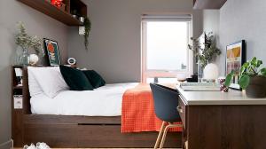 Hill Ensuite