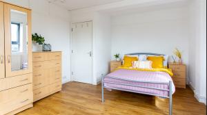 Silver Ensuite