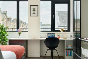 Cliftom Studio