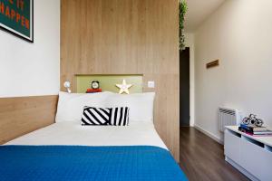 2611_0194_HAMPTON_SQ_Standard-Ensuite